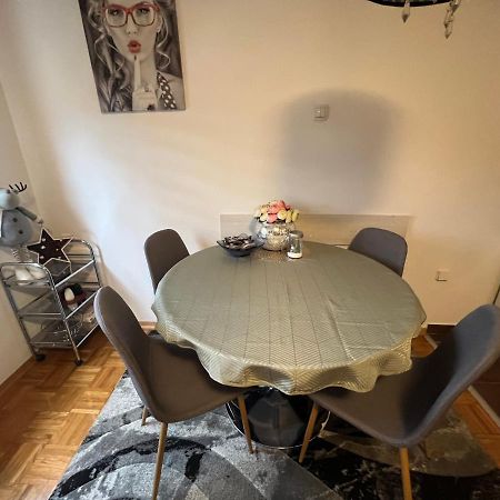 Apartment Sweet Dreams-Close To Zoo,Dinamo Stadium And The City Center Zagreb Exteriör bild
