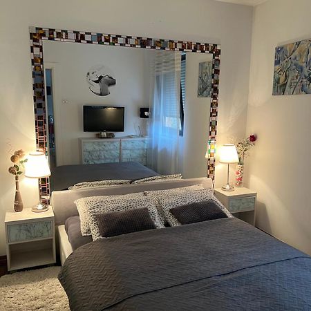Apartment Sweet Dreams-Close To Zoo,Dinamo Stadium And The City Center Zagreb Exteriör bild