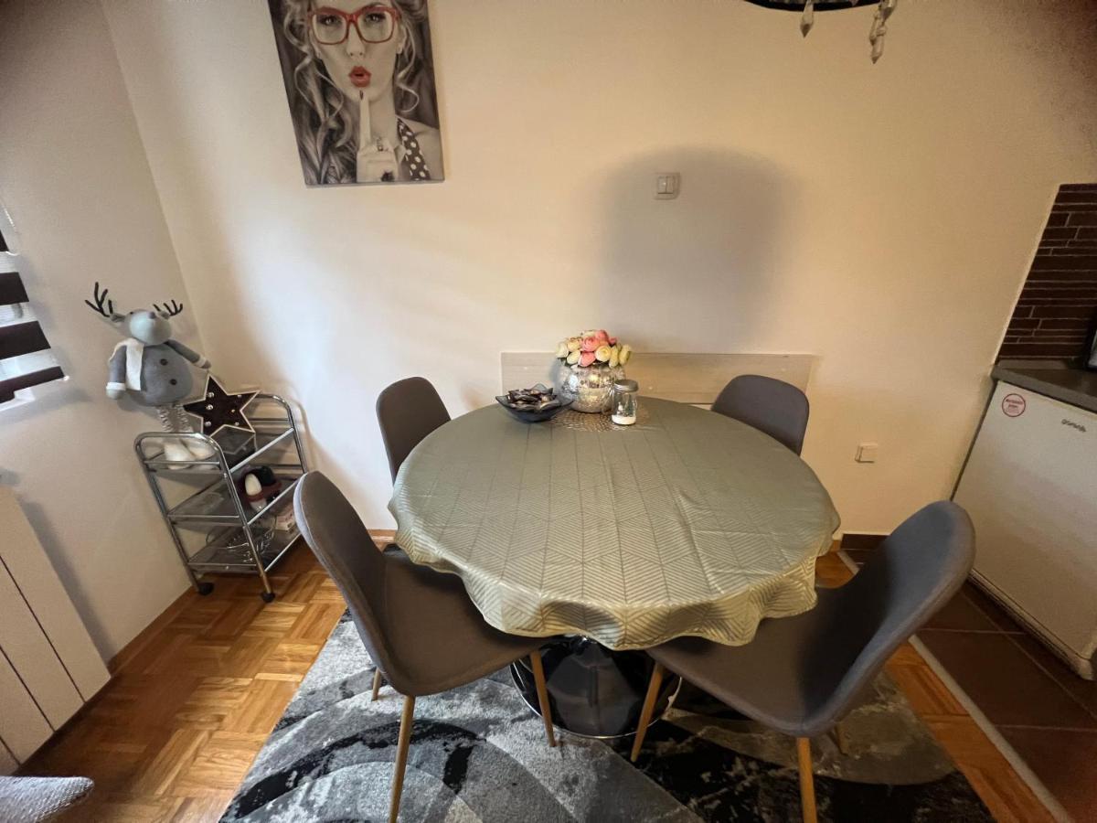 Apartment Sweet Dreams-Close To Zoo,Dinamo Stadium And The City Center Zagreb Exteriör bild