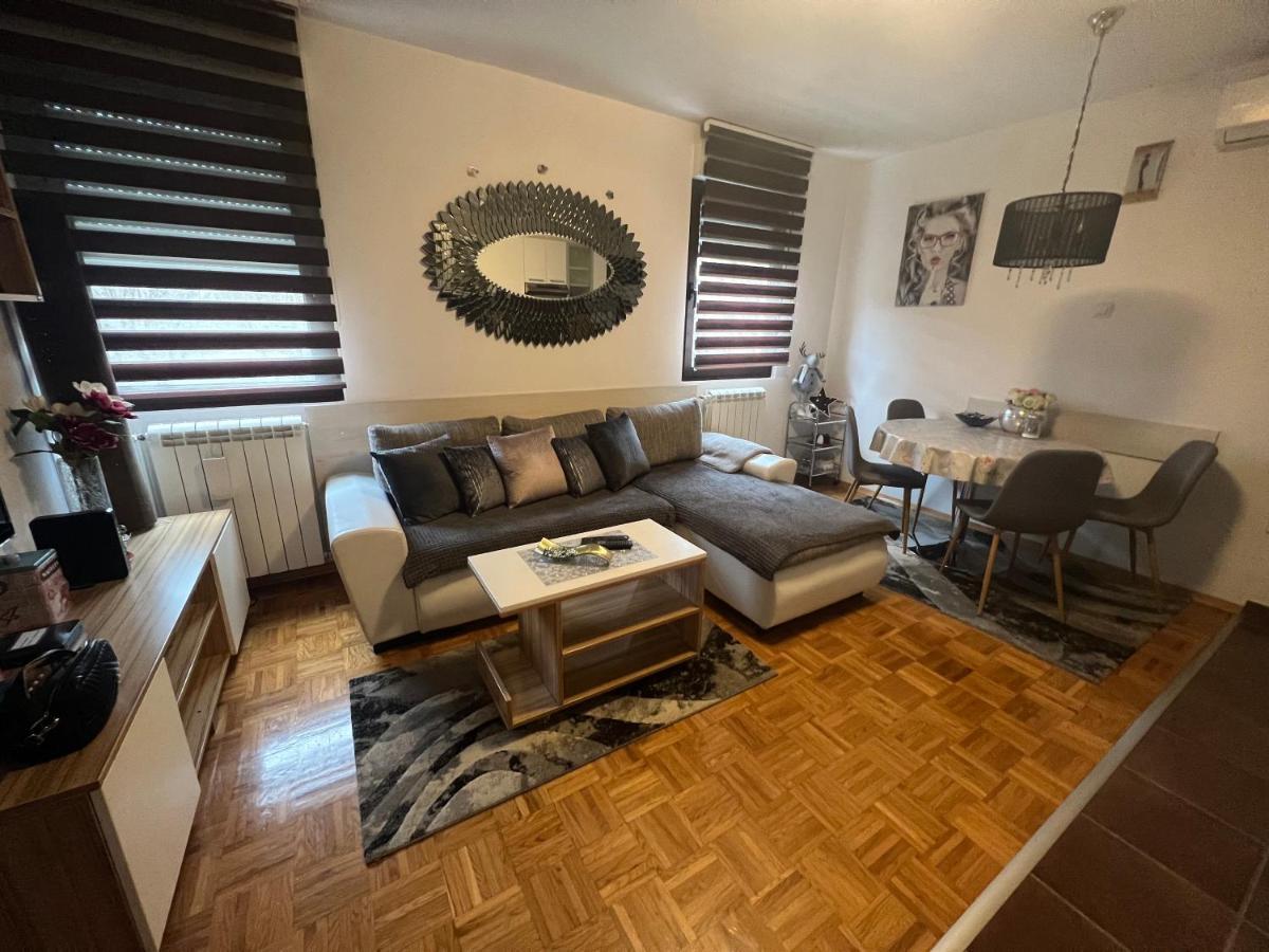 Apartment Sweet Dreams-Close To Zoo,Dinamo Stadium And The City Center Zagreb Exteriör bild