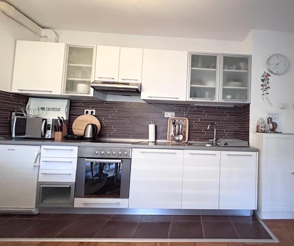Apartment Sweet Dreams-Close To Zoo,Dinamo Stadium And The City Center Zagreb Exteriör bild